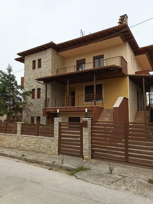 Vila Nikol Stavros aranžmani